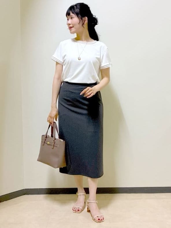  beni_gingerさんの「Reflect｜【インナーにおすすめ◎】シアーネックデザインプルオーバー」を使ったコーディネート