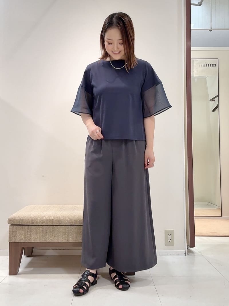 YUIさんの「UNTITLED｜【洗える/五分袖】シアースリーブ プルオーバー」を使ったコーディネート