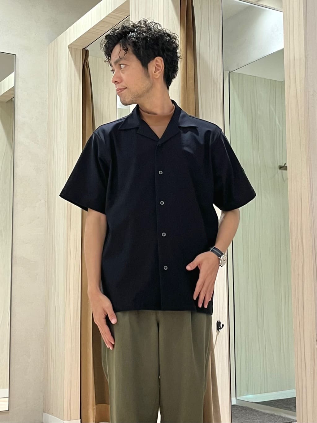 URAさんの「TAKEO KIKUCHI｜【COOL CITY WEAR】モックネック プルオーバー /接触冷感」を使ったコーディネート
