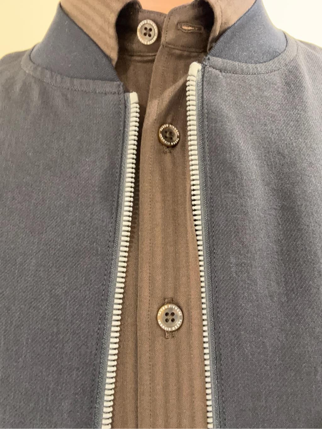 及川さんの「TAKEO KIKUCHI｜【COOL CITY WEAR】ストライプジャージ ボタンダウンシャツ /接触冷感」を使ったコーディネート