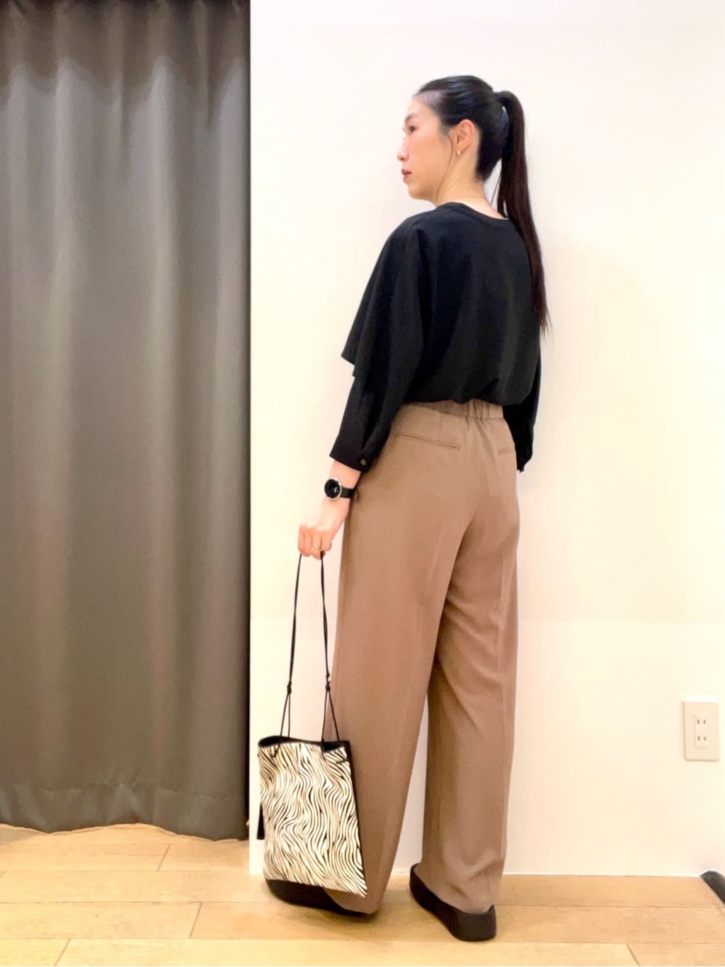 yukoさんの「INDIVI｜【羽織りとしても活躍！】ケープカラーブラウス」を使ったコーディネート