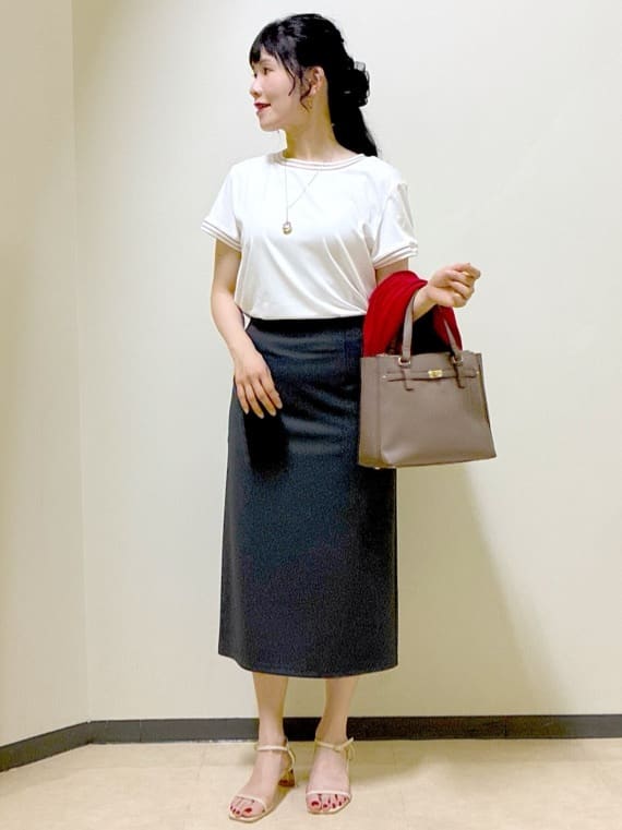  beni_gingerさんの「Reflect｜【インナーにおすすめ◎】シアーネックデザインプルオーバー」を使ったコーディネート