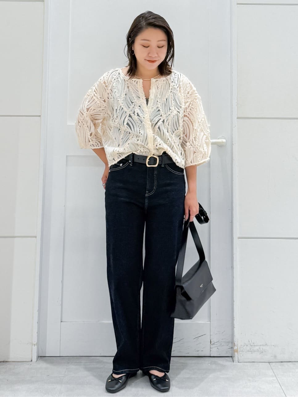 yuka.aさんの「OPAQUE.CLIP｜シアー刺繍レース前開きブラウス【洗濯機洗い可】」を使ったコーディネート