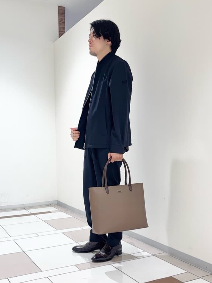 及川さんの「TAKEO KIKUCHI｜【COOL CITY WEAR】ストライプジャージ ボタンダウンシャツ /接触冷感」を使ったコーディネート