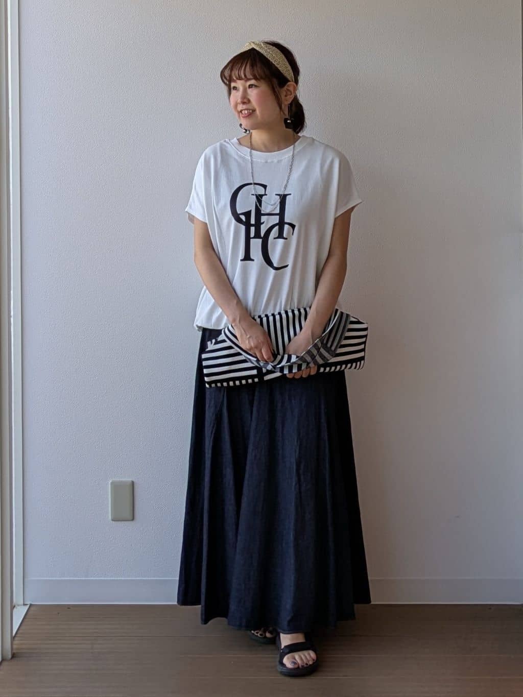 なみきさんの「UNTITLED｜【CHIGNON】別注 ミニ裏毛フレンチスリーブプルオーバー」を使ったコーディネート