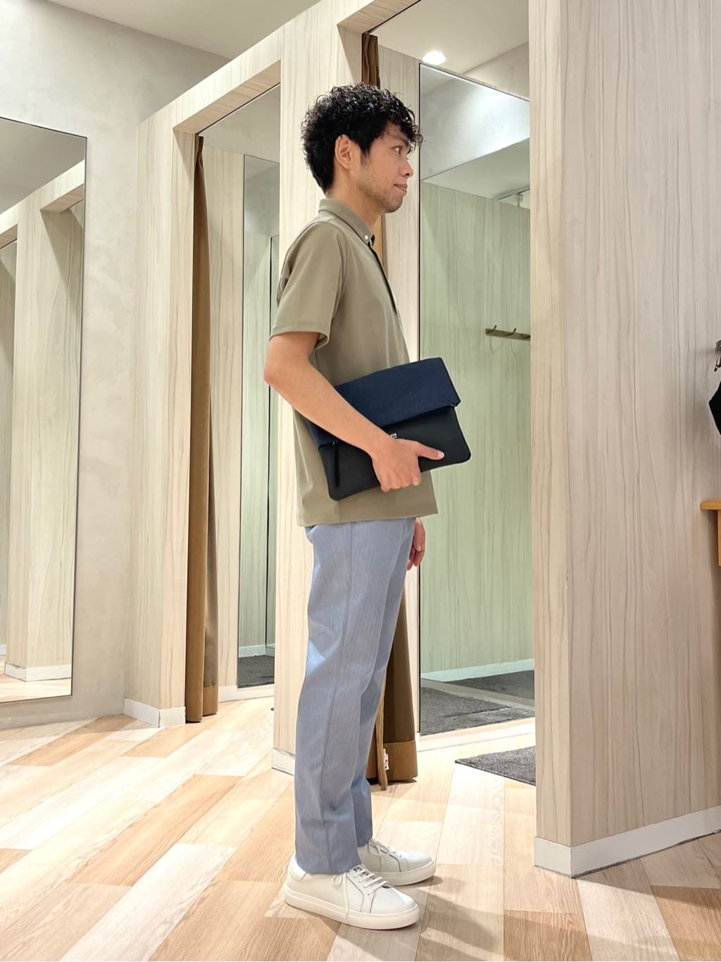 URAさんの「TAKEO KIKUCHI｜【全7サイズ&times;8色展開！】トップマルチヘリンボン パンツ」を使ったコーディネート