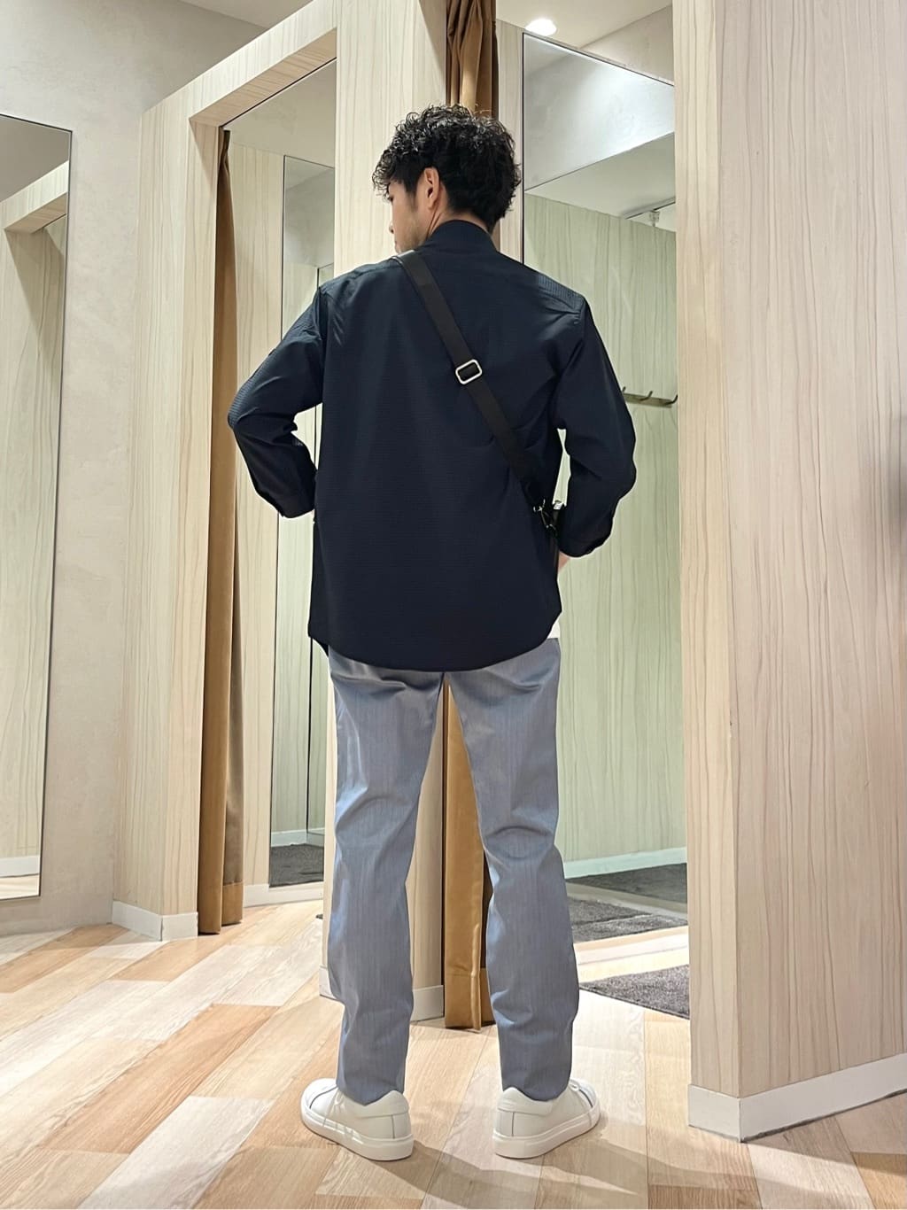 URAさんの「TAKEO KIKUCHI｜【COOL CITY WEAR】DotAir（R）サッカー シャツ」を使ったコーディネート