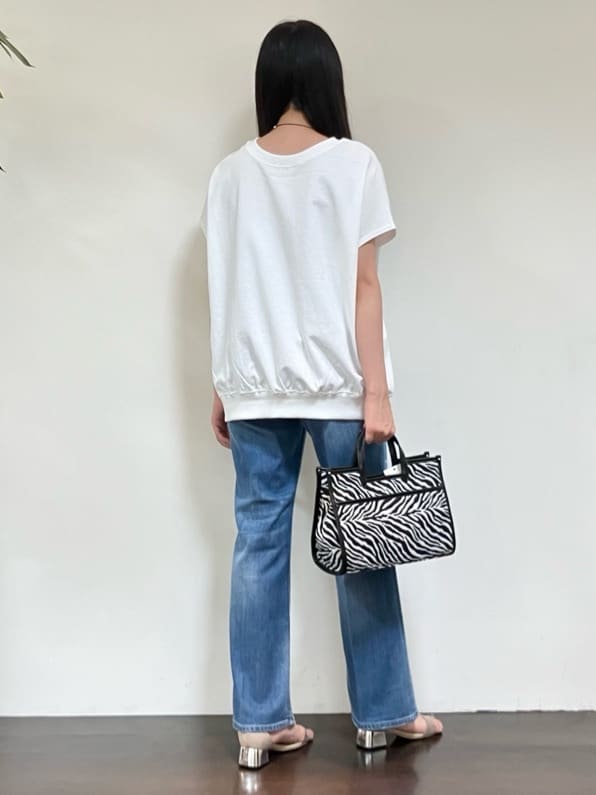 カレンさんの「UNTITLED｜【CHIGNON】別注 ミニ裏毛フレンチスリーブプルオーバー」を使ったコーディネート