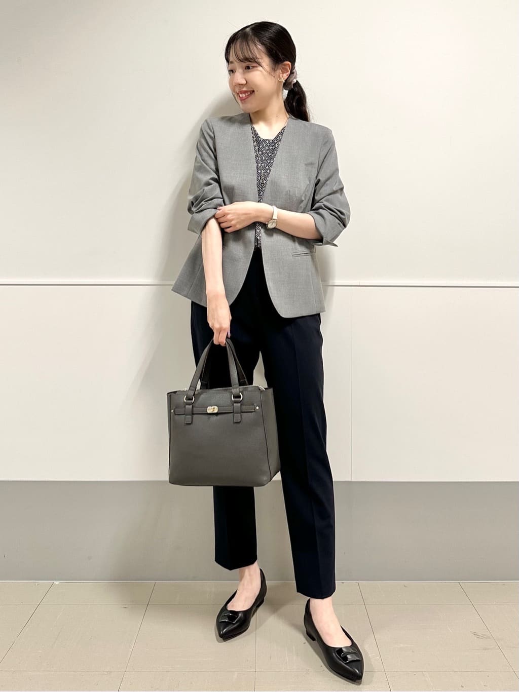 Momoさんの「Reflect｜【マシンウォッシュ可／セットアップ可】コツキ柄プリントブラウス」を使ったコーディネート