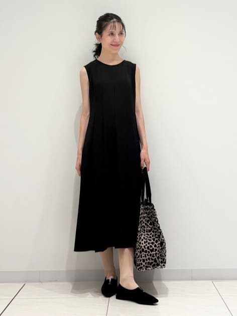 kayoさんの「INDIVI｜【美シルエット】ノースリーブワンピース」を使ったコーディネート