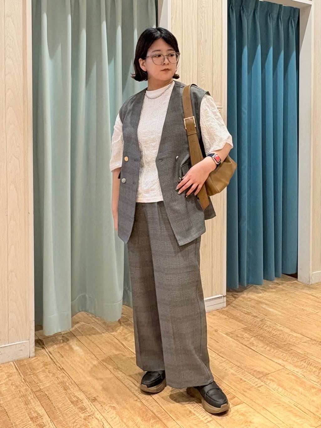 砂糖さんの「SHOO･LA･RUE｜【S-LL/セットアップ可/洗濯後しわになりにくい】ダブルベスト」を使ったコーディネート
