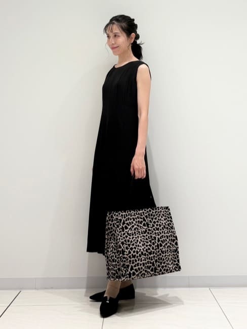 kayoさんの「INDIVI｜【美シルエット】ノースリーブワンピース」を使ったコーディネート