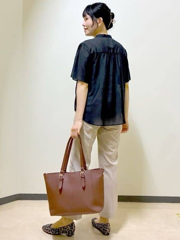  beni_gingerさんの「Reflect｜【選べる5色◎／マシンウォッシュ可】シャーリングデザインブラウス」を使ったコーディネート