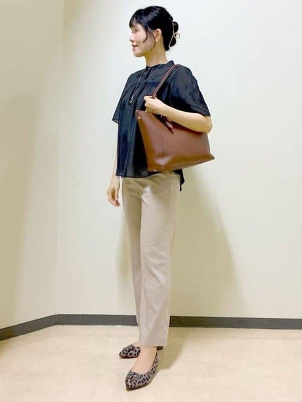  beni_gingerさんの「Reflect｜【選べる5色◎／マシンウォッシュ可】シャーリングデザインブラウス」を使ったコーディネート