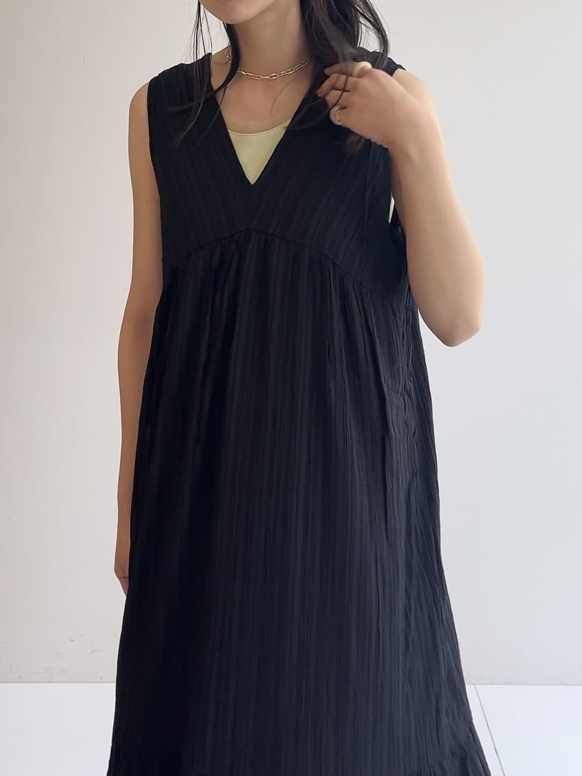 cotaniさんの「SHOO･LA･RUE｜【S-LL】後ろ姿も抜かりなく 1枚でサマ見え ティアードワンピース」を使ったコーディネート