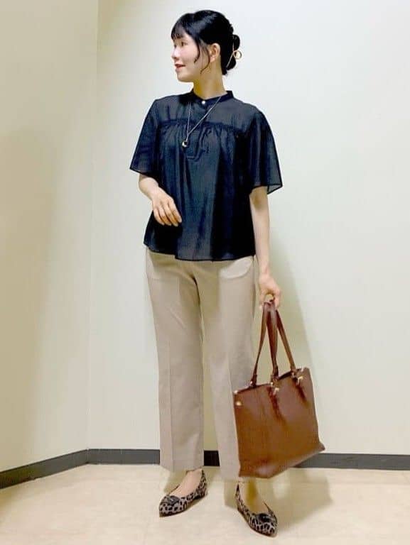  beni_gingerさんの「Reflect｜【選べる5色◎／マシンウォッシュ可】シャーリングデザインブラウス」を使ったコーディネート