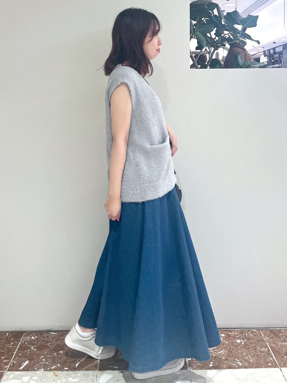 Makinoさんの「Dessin｜【洗える】Vネックシャギーベスト」を使ったコーディネート