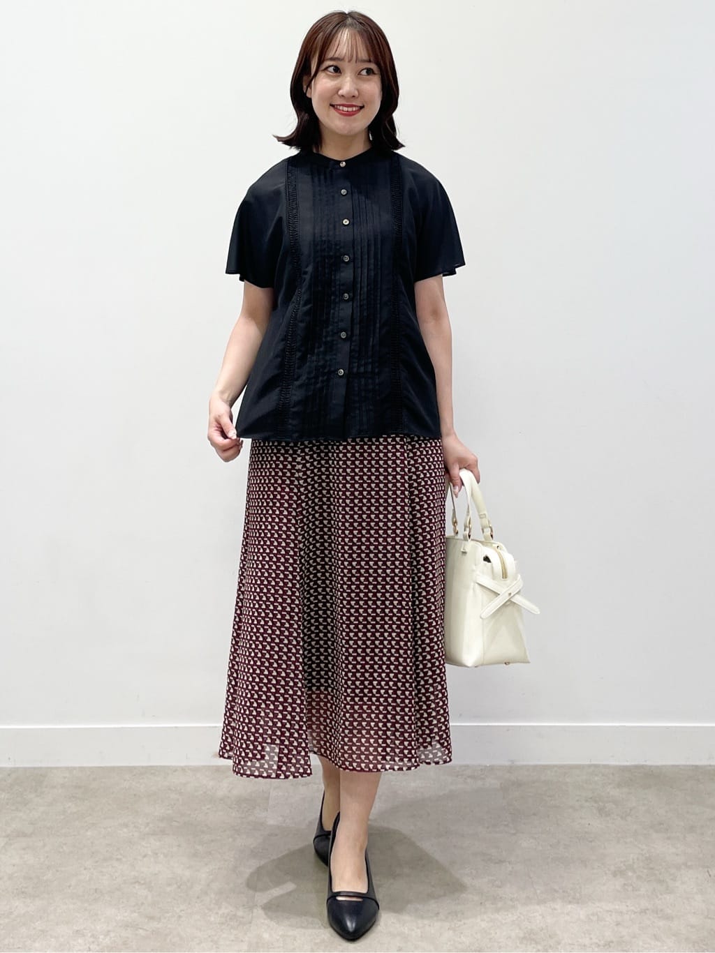 yukariさんの「Reflect｜【WEB先行カラーあり／マシンウォッシュ可／ウエスト総ゴム】コツキ幾何柄ロングスカート」を使ったコーディネート