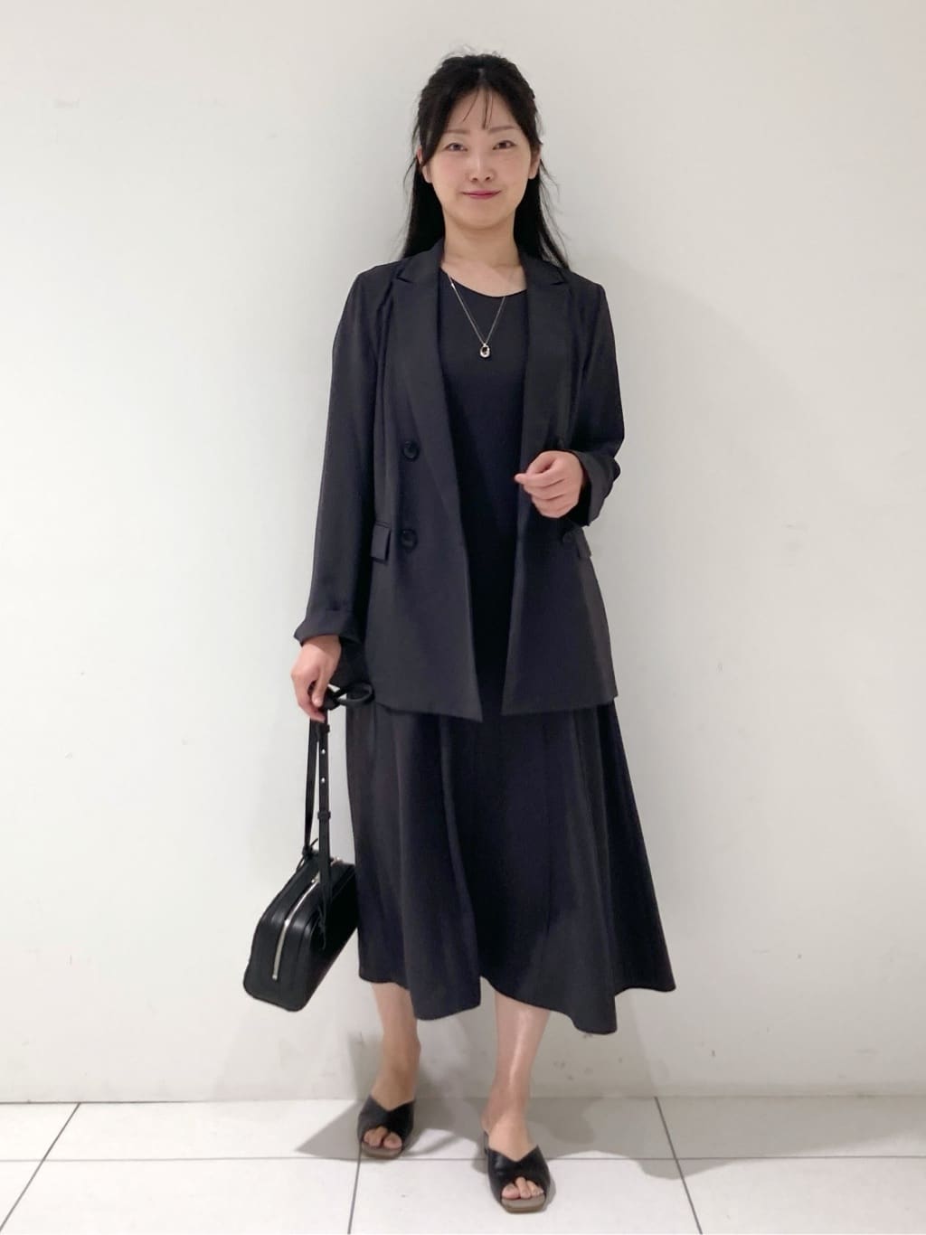 momokoさんの「INDIVI｜【軽く羽織れる！】ダブルジャケット」を使ったコーディネート