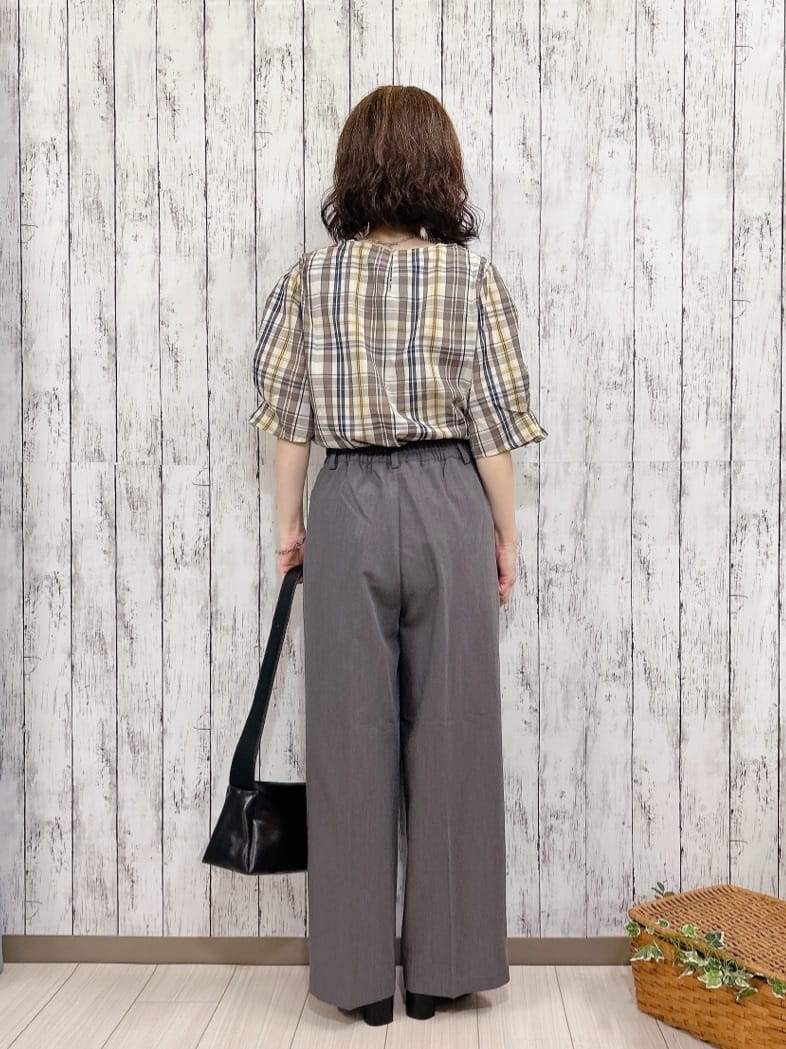 chieさんの「SHOO･LA･RUE｜【S-LL/5分袖】お袖タックできれいに魅せる 大人のチェックブラウス」を使ったコーディネート