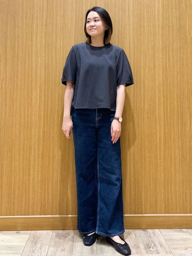 aさんの「OPAQUE.CLIP｜ラメストライプタックスリーブブラウス／セットアップ可【洗濯機洗い可／防シワ／吸水速乾】」を使ったコーディネート