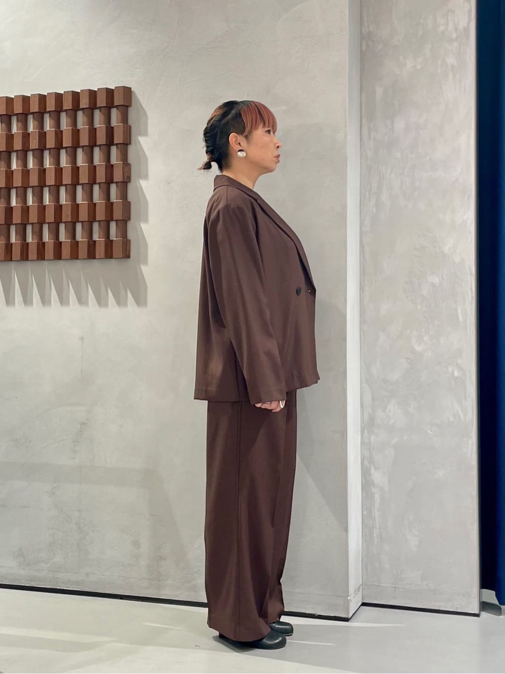 KOUさんの「INDIVI｜Comfy SET UP｜イージーストレートワイドパンツ【セットアップ対応／通勤/カセット服】」を使ったコーディネート