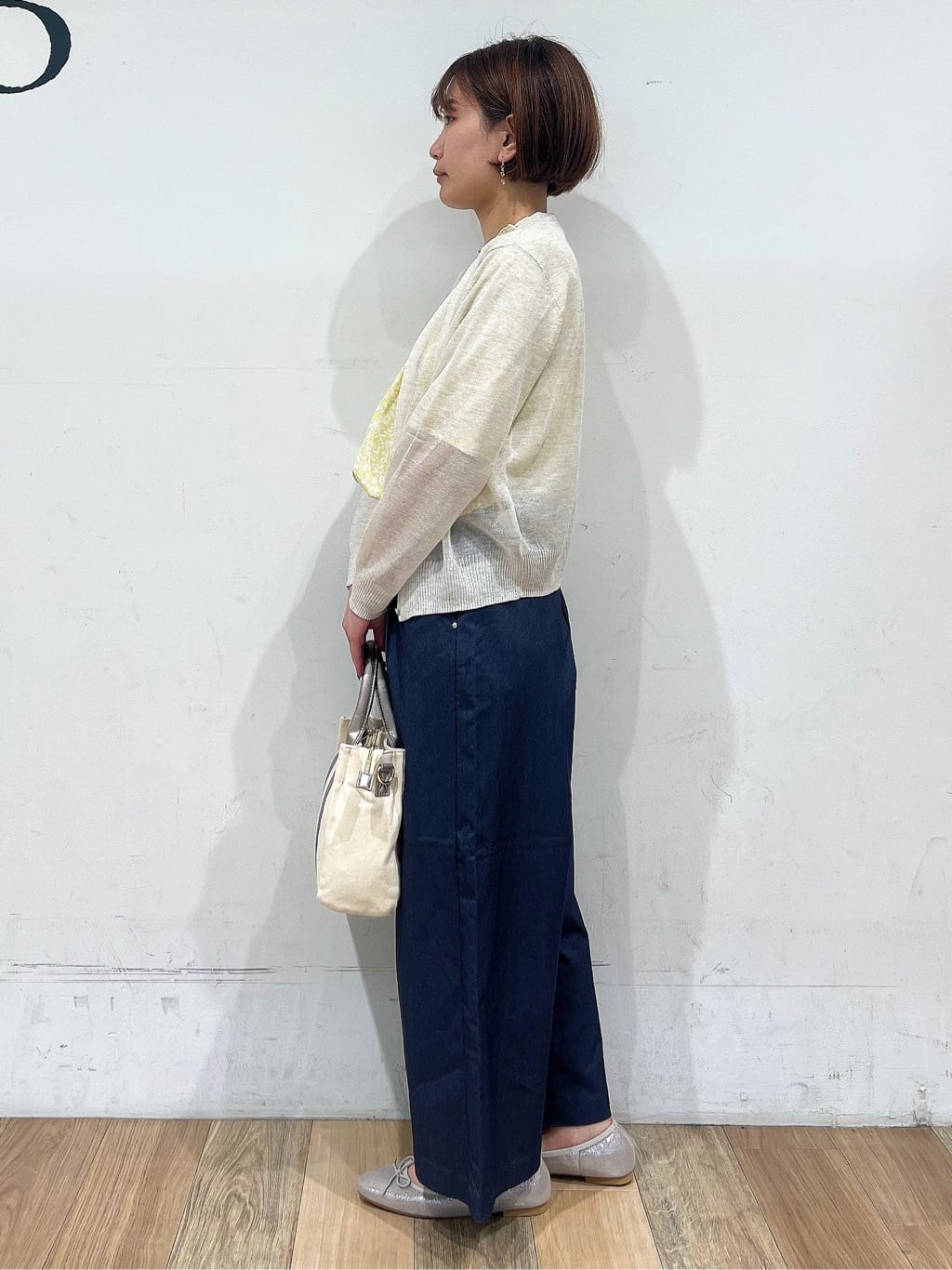山さんさんの「grove｜【雑誌掲載】洗えるシアーカーディガン」を使ったコーディネート