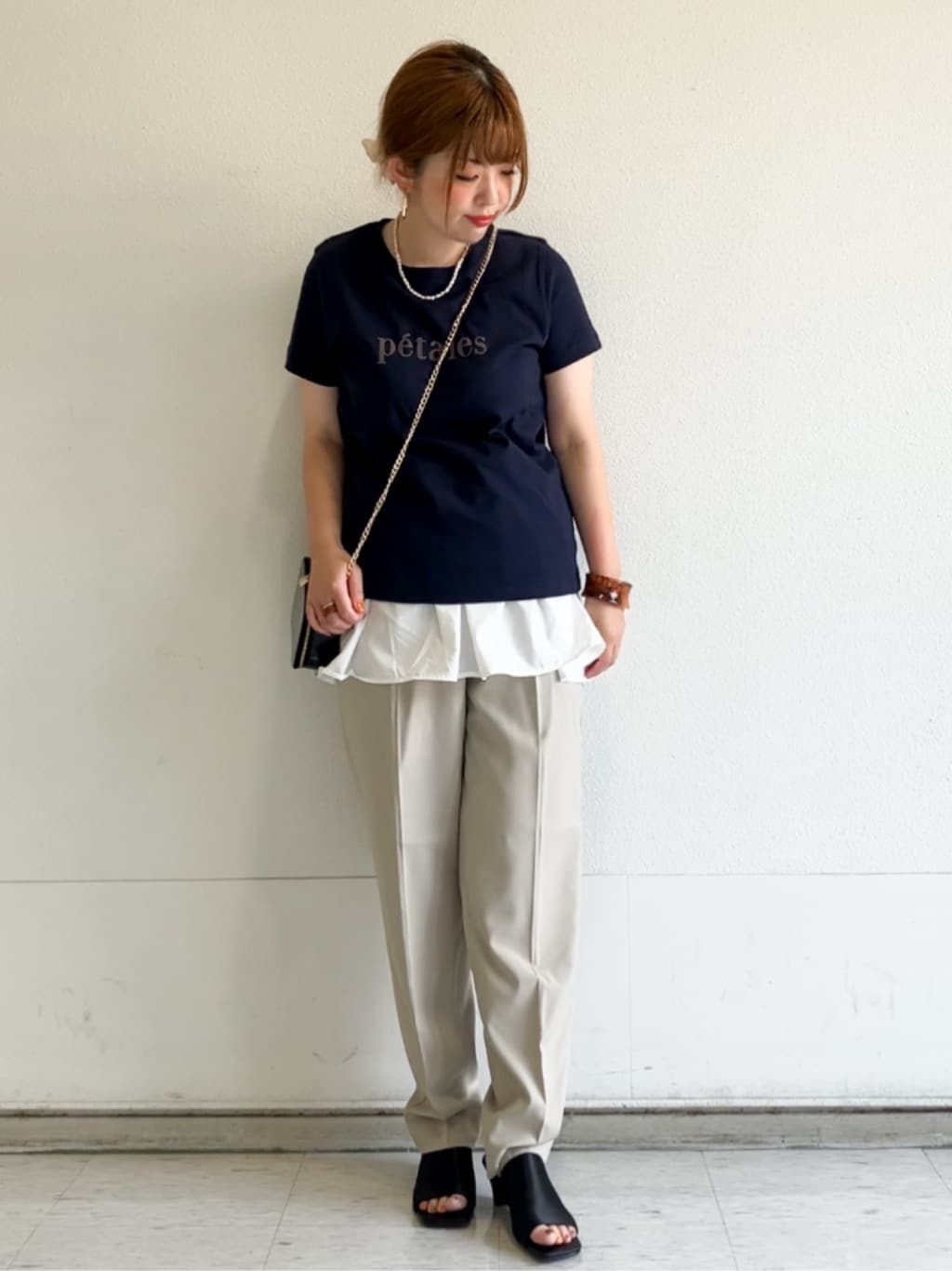 MIPPOさんの「index｜《S-LLサイズ》フロッキーロゴTシャツ【接触冷感／UVケア／洗濯機洗い可】」を使ったコーディネート