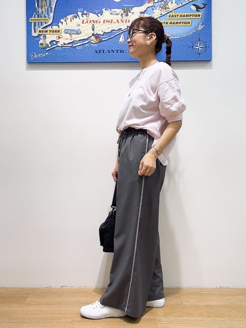 Yasucoさんの「Dessin｜【セットアップ可/ウエストゴム/洗える】サイドライン入りワイドパンツ」を使ったコーディネート