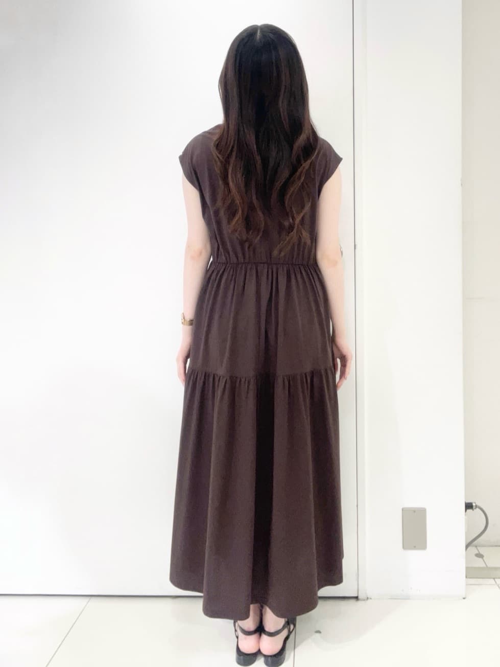 moeさんの「UNTITLED｜【ティアード/洗える】コットンロングワンピース」を使ったコーディネート