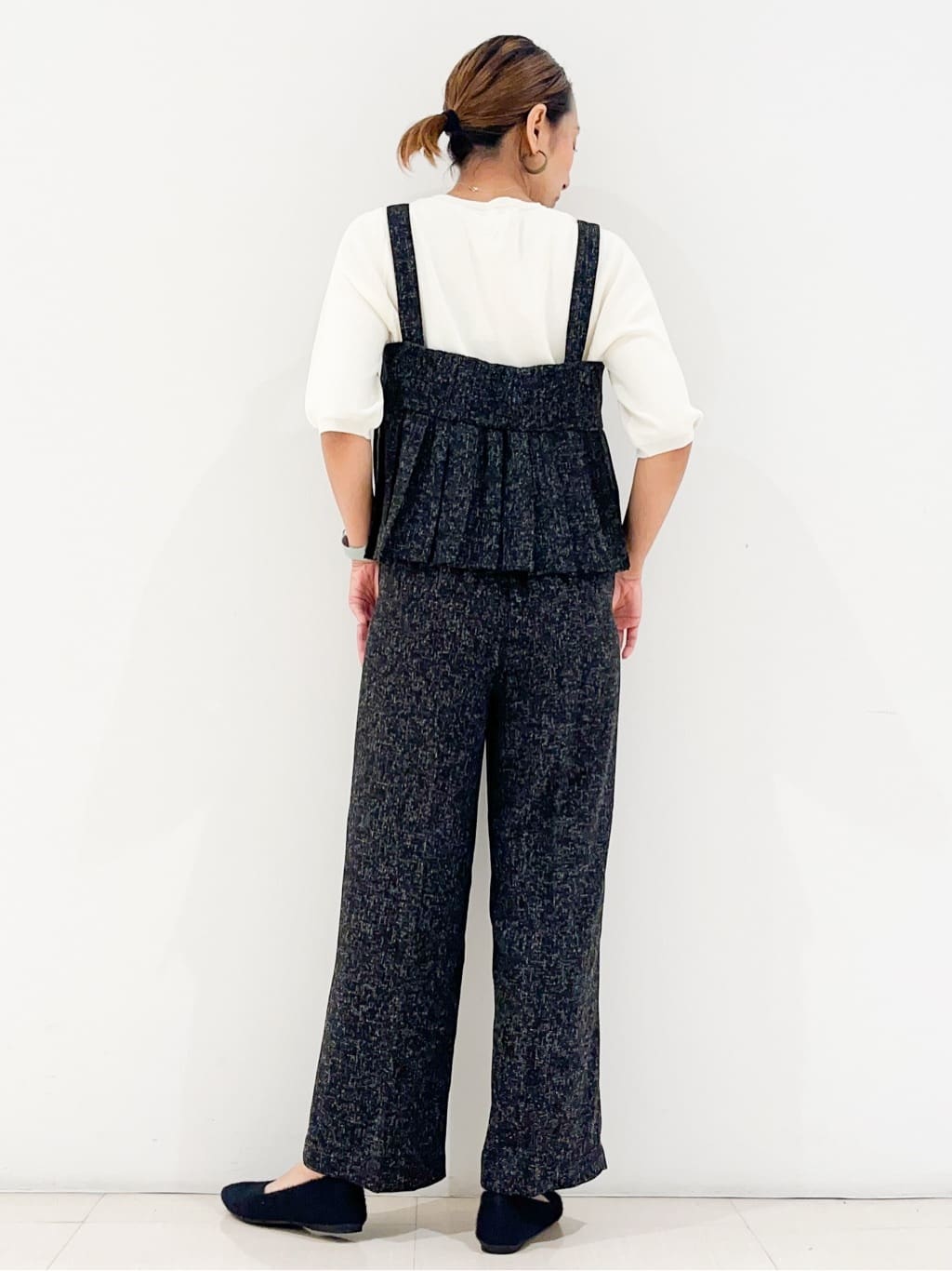 yuuco.さんの「grove｜【2点SET/体型カバー】夏から秋まで着まわせる！プリーツビスチェセットアップ」を使ったコーディネート