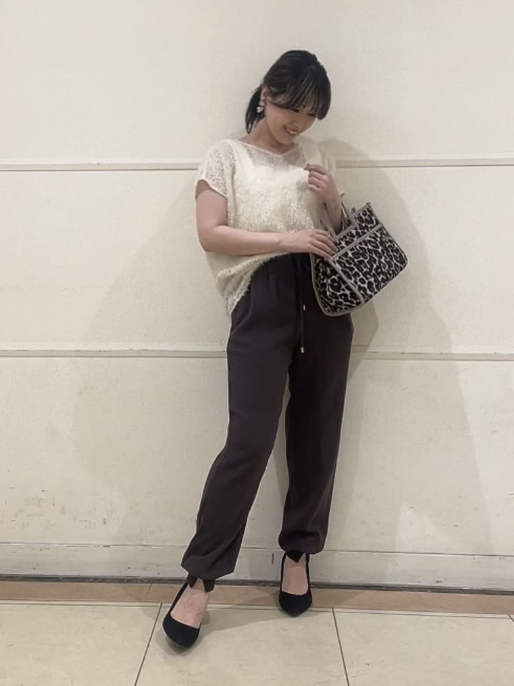 watanabeさんの「UNTITLED｜【セットアップ可/洗える】フェザーフレンチスリーブブラウス」を使ったコーディネート