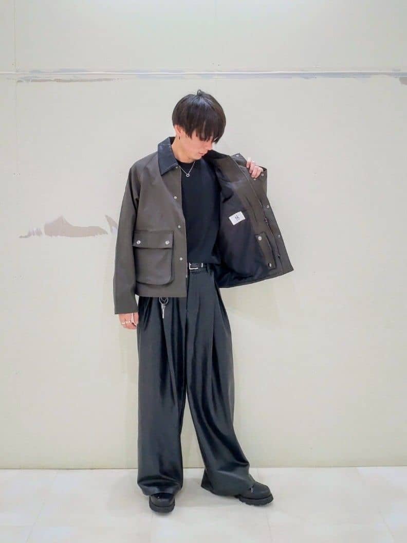KENさんの「tk.TAKEO KIKUCHI｜グランパバギースラックス」を使ったコーディネート