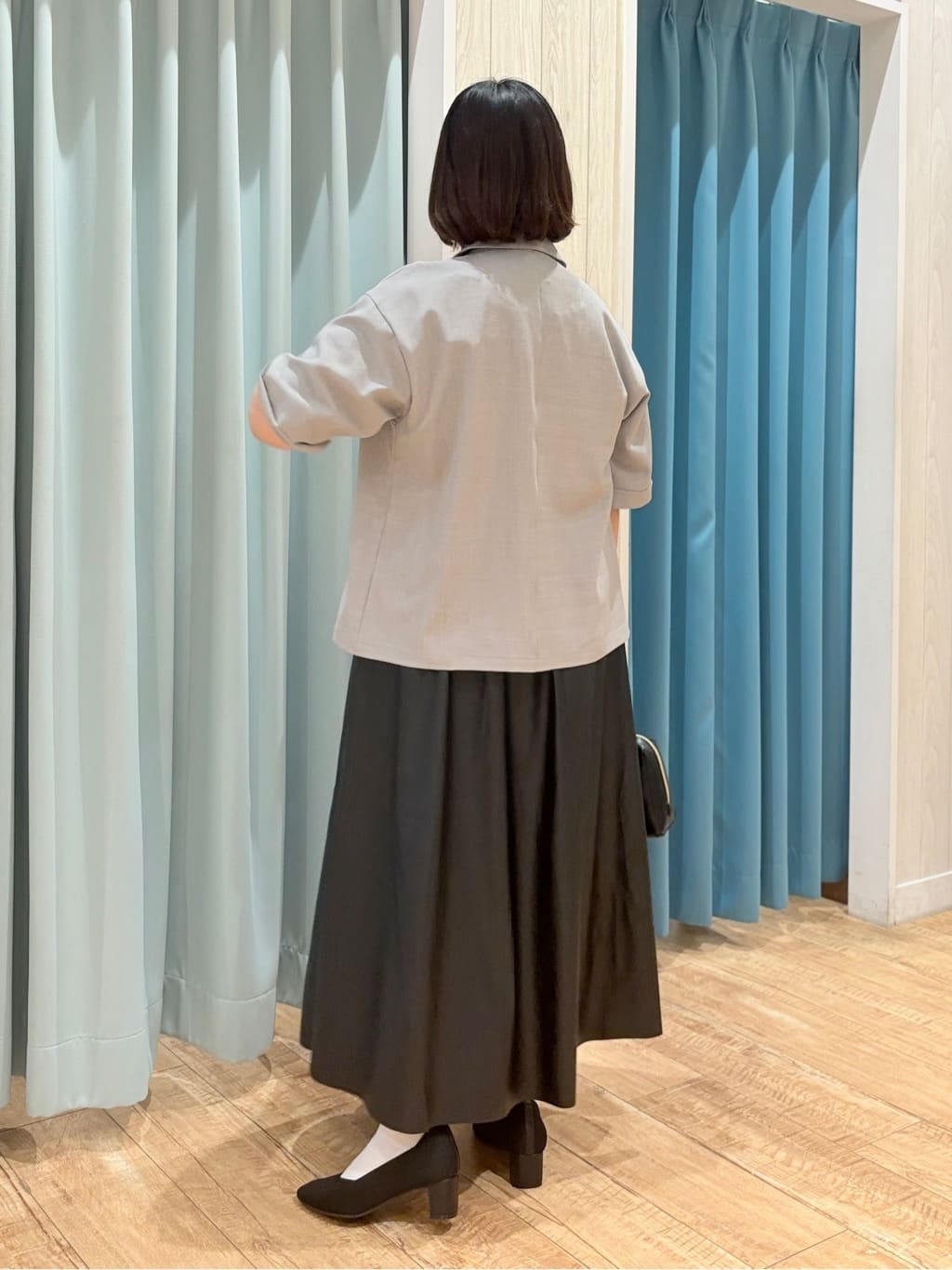 砂糖さんの「SHOO･LA･RUE｜【セットアップ可/洗濯後しわになりにくい】5分袖テーラードジャケット」を使ったコーディネート