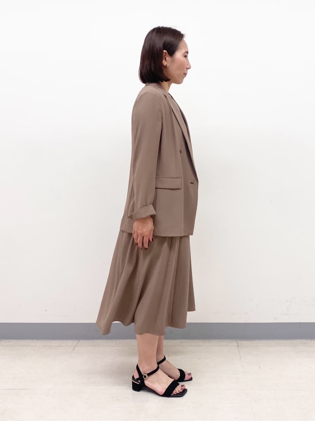 YUKARIさんの「INDIVI｜【軽く羽織れる！】ダブルジャケット」を使ったコーディネート