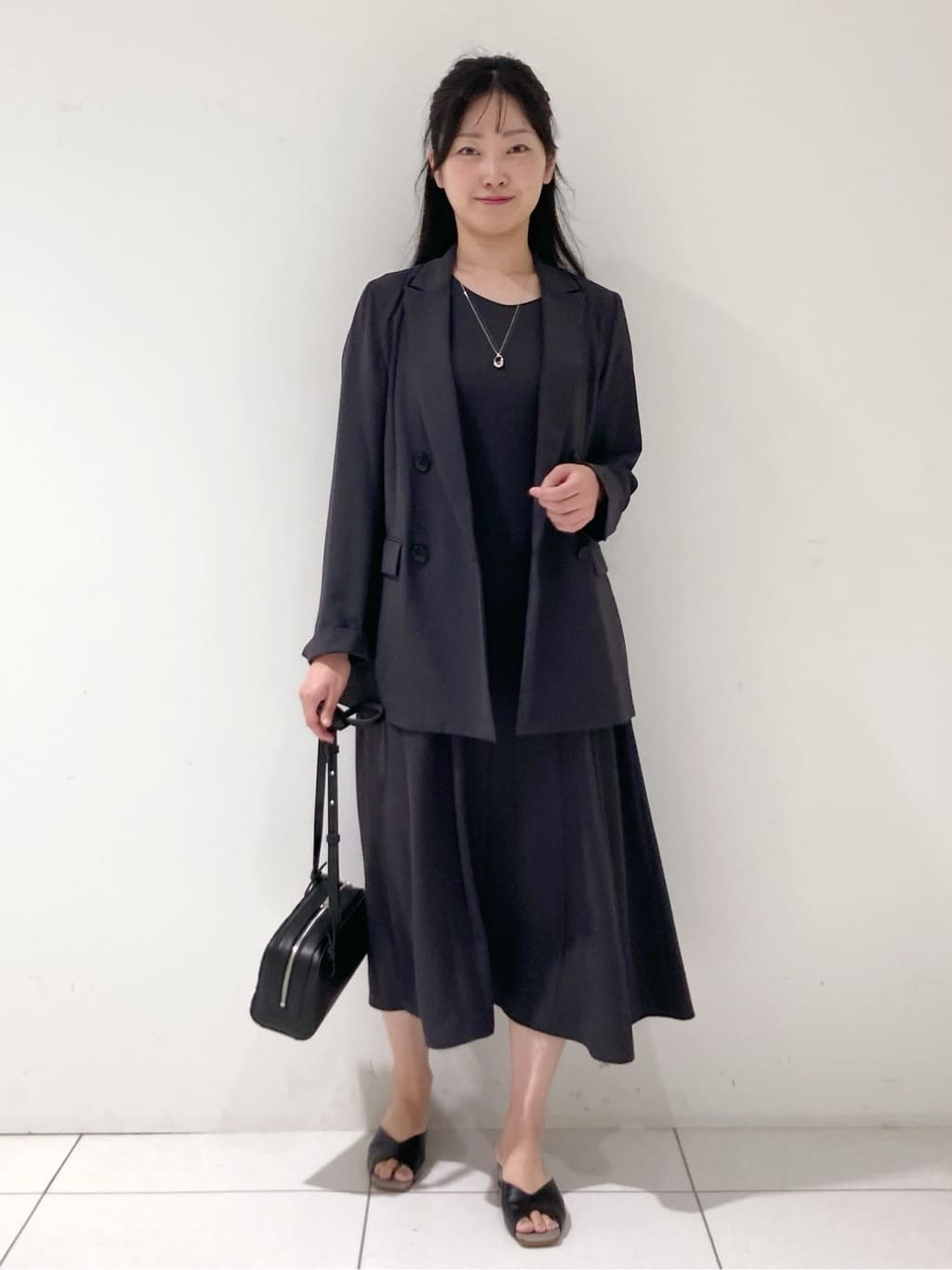 momokoさんの「INDIVI｜【軽く羽織れる！】ダブルジャケット」を使ったコーディネート