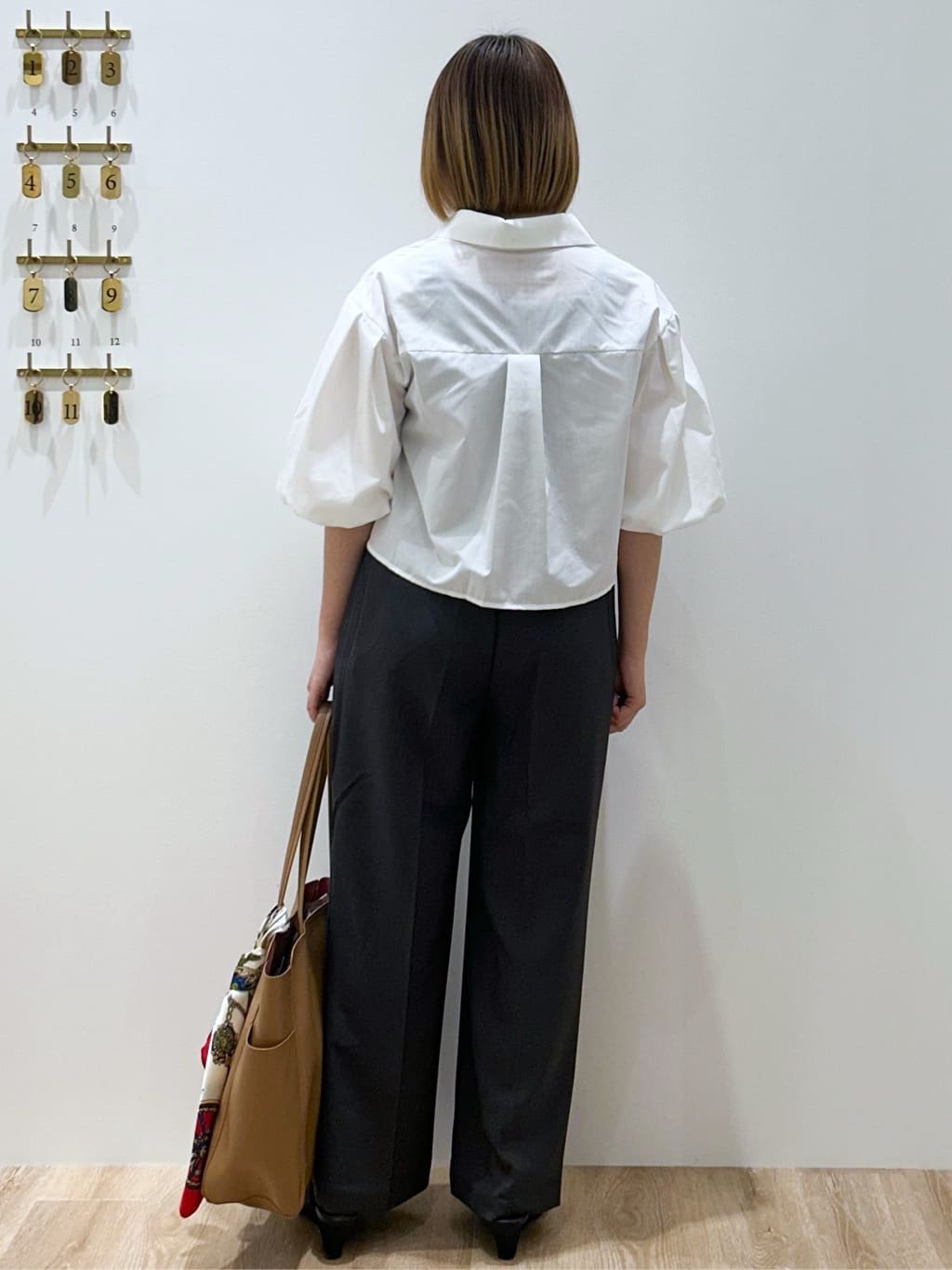 suzukaさんの「OPAQUE.CLIP｜バルーンスリーブシャツ【洗濯機洗い可】」を使ったコーディネート