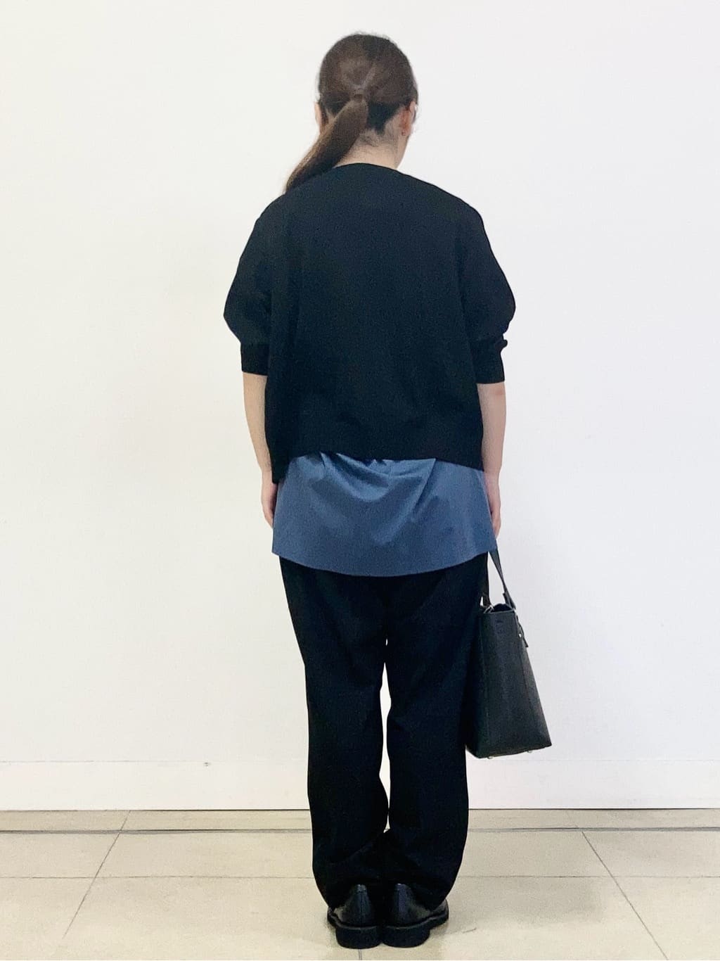 tomominさんの「Reflect｜【私のパンツ／手洗い可】ベーシックテーパードパンツ」を使ったコーディネート