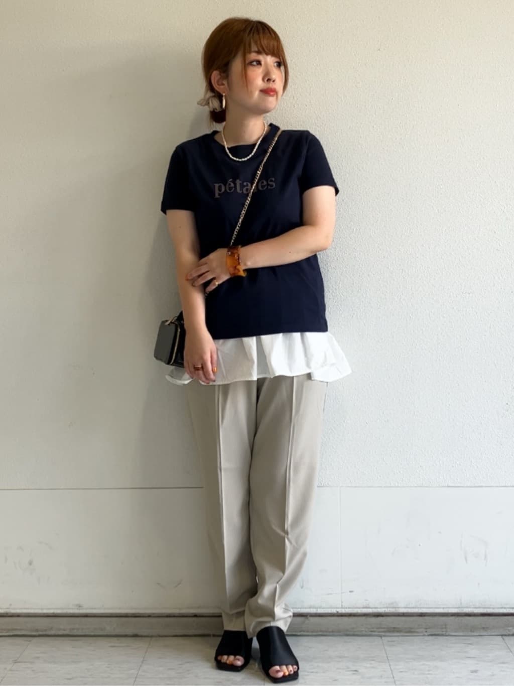 MIPPOさんの「index｜《S-LLサイズ》フロッキーロゴTシャツ【接触冷感／UVケア／洗濯機洗い可】」を使ったコーディネート