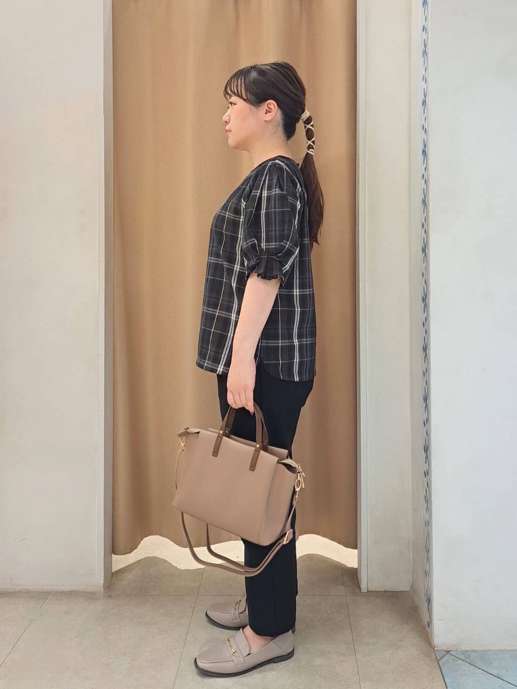sho*さんの「SHOO･LA･RUE｜【S-LL/5分袖】お袖タックできれいに魅せる 大人のチェックブラウス」を使ったコーディネート