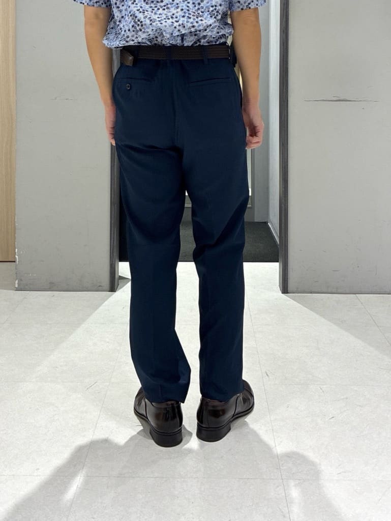 わいずみさんの「TAKEO KIKUCHI｜【COOL CITY WEAR】アーバンクール パンツ /接触冷感・吸水速乾」を使ったコーディネート