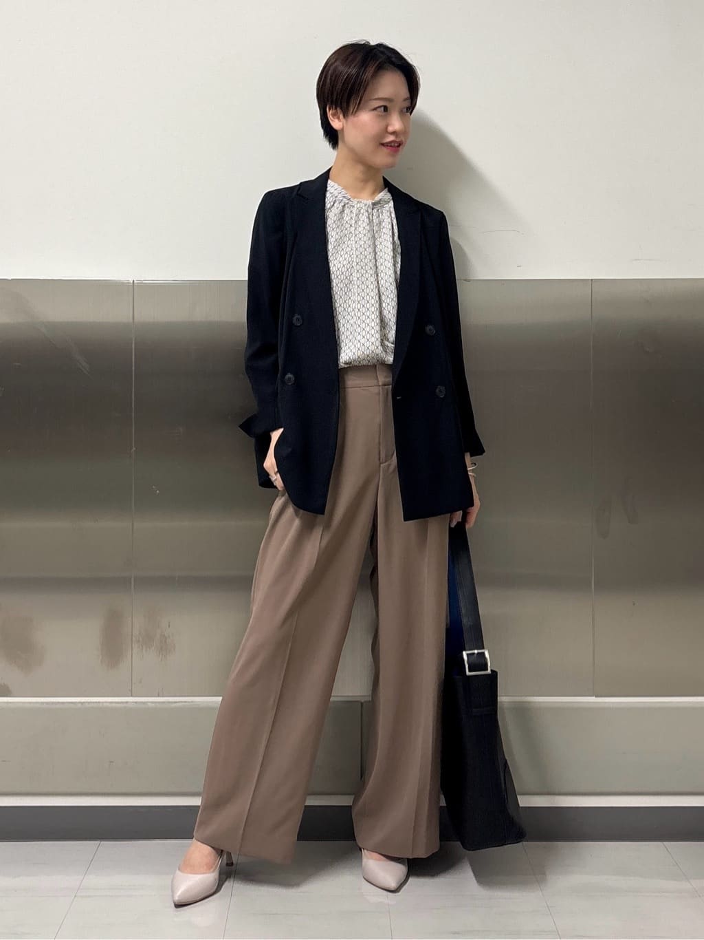 kanaeさんの「INDIVI｜【着心地◎！】タックワイドパンツ」を使ったコーディネート