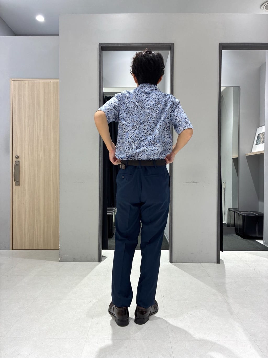 わいずみさんの「TAKEO KIKUCHI｜【COOL CITY WEAR】アーバンクール パンツ /接触冷感・吸水速乾」を使ったコーディネート