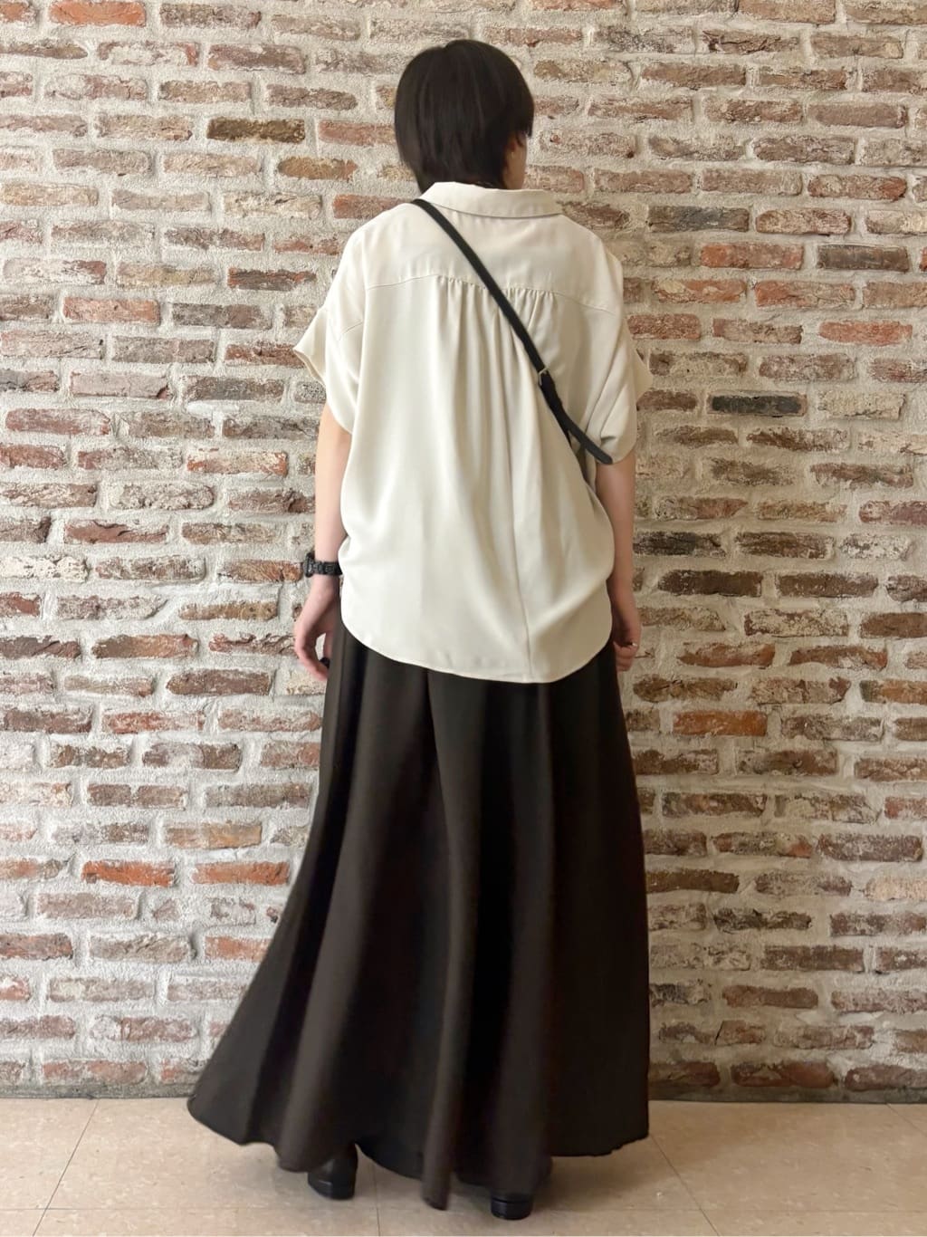 しばさんの「THE SHOP TK｜【インしなくても決まる】スキッパーシャツ/接触冷感/防シワ/速乾」を使ったコーディネート