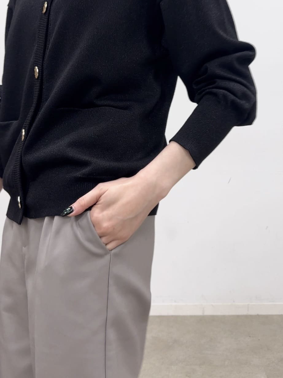 𝐜𝐡𝐢𝐤𝐚さんの「SHOO･LA･RUE｜【洗濯機可/S-3L/美脚シルエット】通勤・セレモニーにも　きちんと見えする ソフトスティックパンツ」を使ったコーディネート