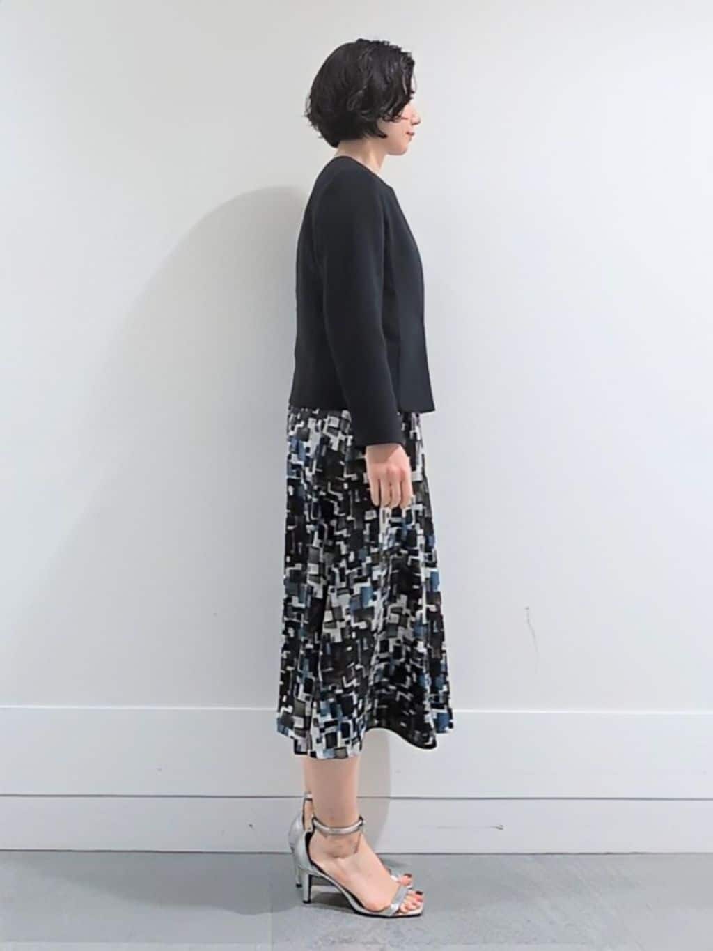 ミズタさんの「UNTITLED｜【短丈/日本製】カラミ風メッシュ ノーカラージャケット」を使ったコーディネート