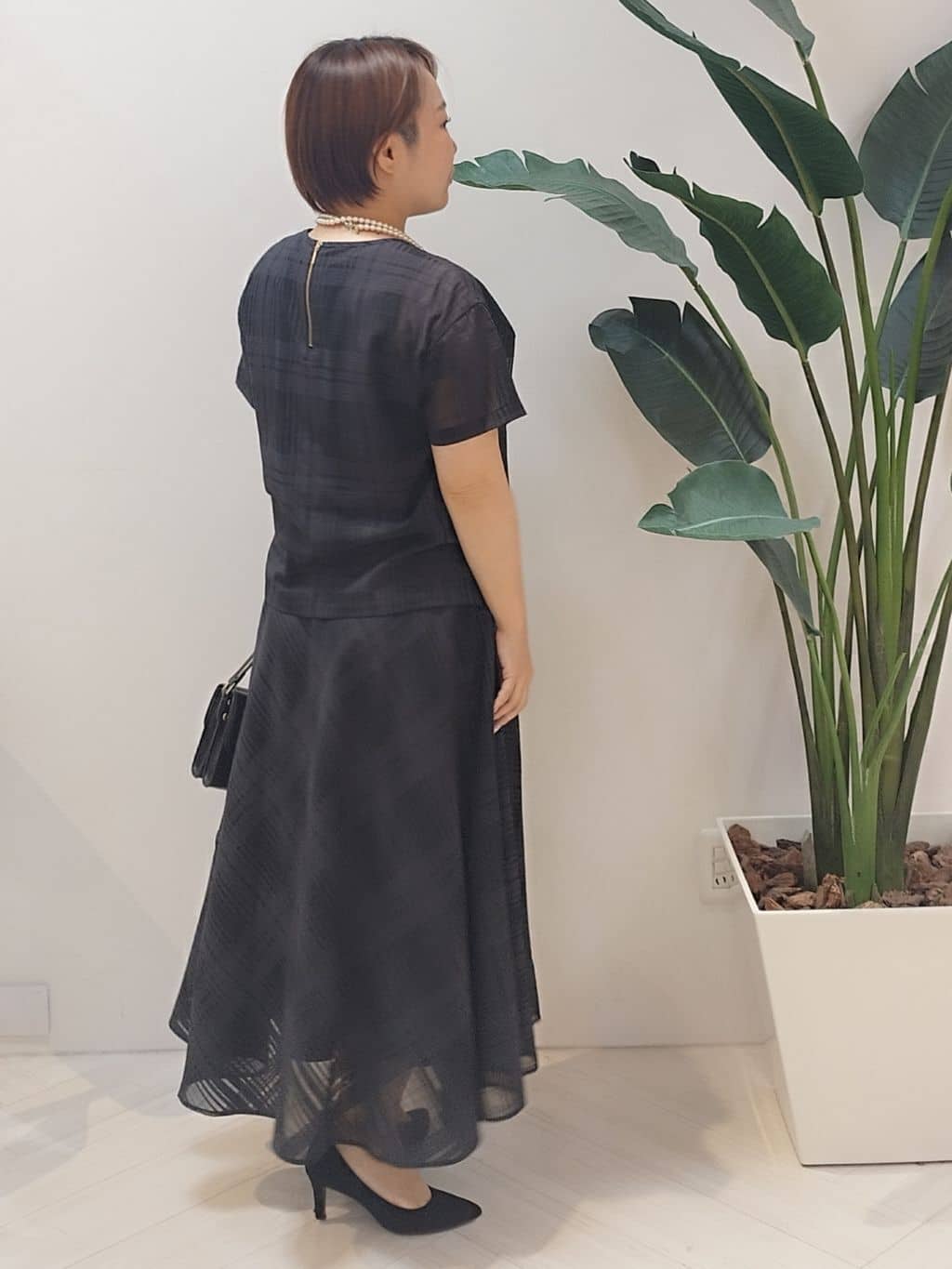 s u g iさんの「UNTITLED｜【セットアップ可/エレガント】シアーチェックTブラウス」を使ったコーディネート