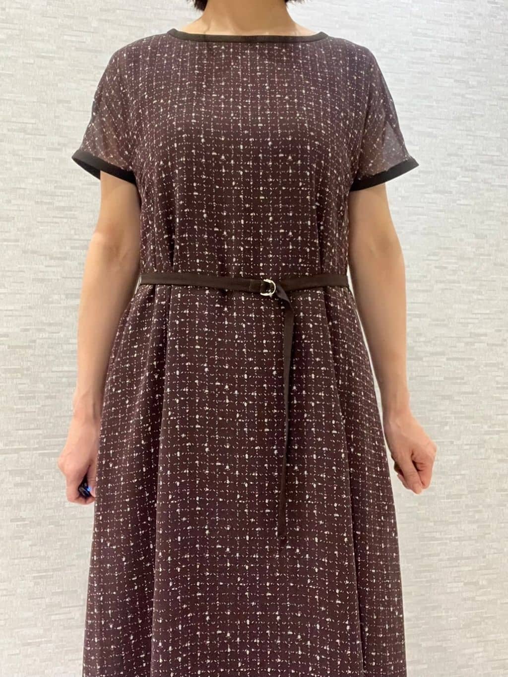 marikoさんの「Reflect｜【WEB先行カラーあり／マシンウォッシュ可／ナローベルト付き】オフボディツイードチェックワンピース」を使ったコーディネート