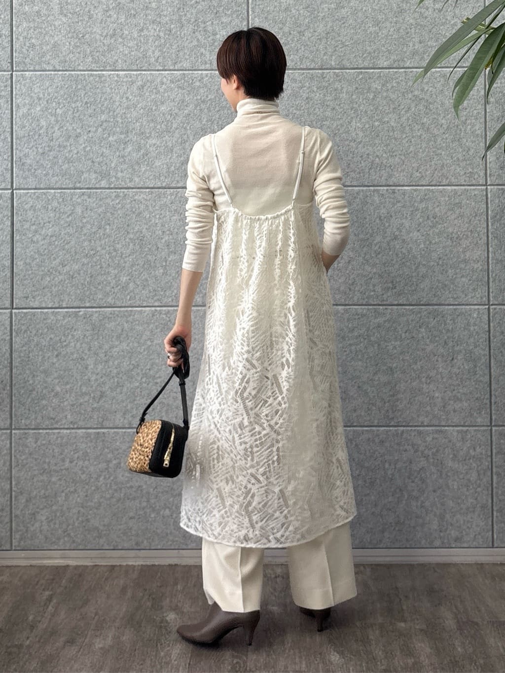 kanaeさんの「INDIVI｜【レイヤード◎】レースキャミドレス」を使ったコーディネート
