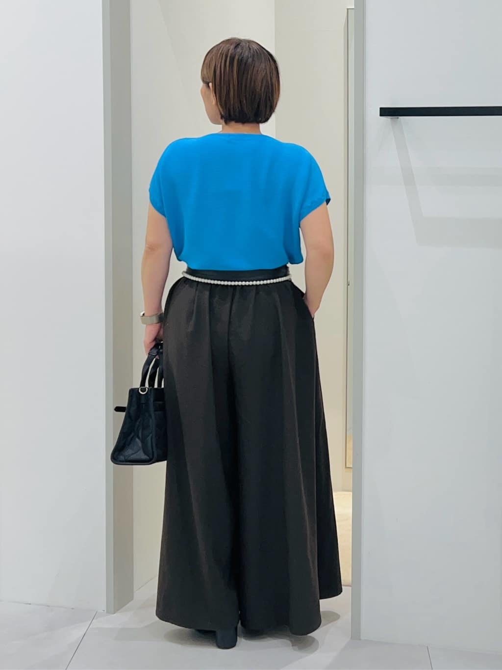 タナさんの「THE SHOP TK｜【6色展開】さらさらフレンチニット【毛玉になりにくい/洗濯機OK】」を使ったコーディネート